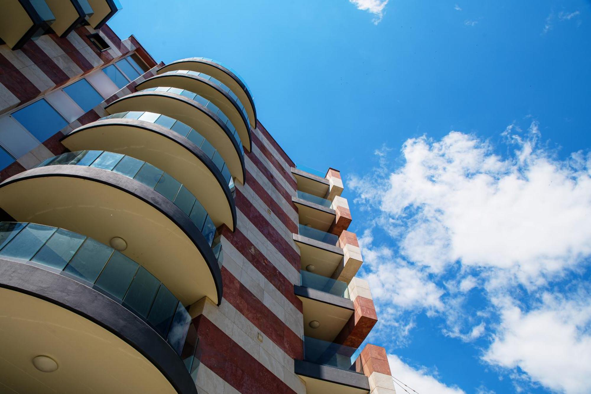 Roggia Apartments By Quokka 360 - Central Flats With Parking Space Lugano Extérieur photo